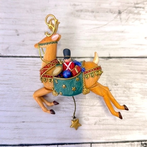 Hallmark Other - HALLMARK REINDEER YULETIDE TREASURES CHRISTMAS ORNAMENT 2007